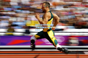 潘展乐勇夺世锦赛金牌 中国游泳新星闪耀国际舞台