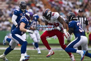 CBA季后赛激战正酣 辽宁广东上演巅峰对决