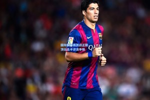 国际帆船赛激战正酣，顶尖选手逐浪争锋