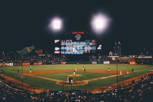 点球大战惊心动魄，加时赛绝杀定胜负—经典对决再现绿茵场