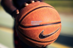 法国名将杜普兰蒂斯再破撑杆跳世界纪录 6.25米成就新传奇